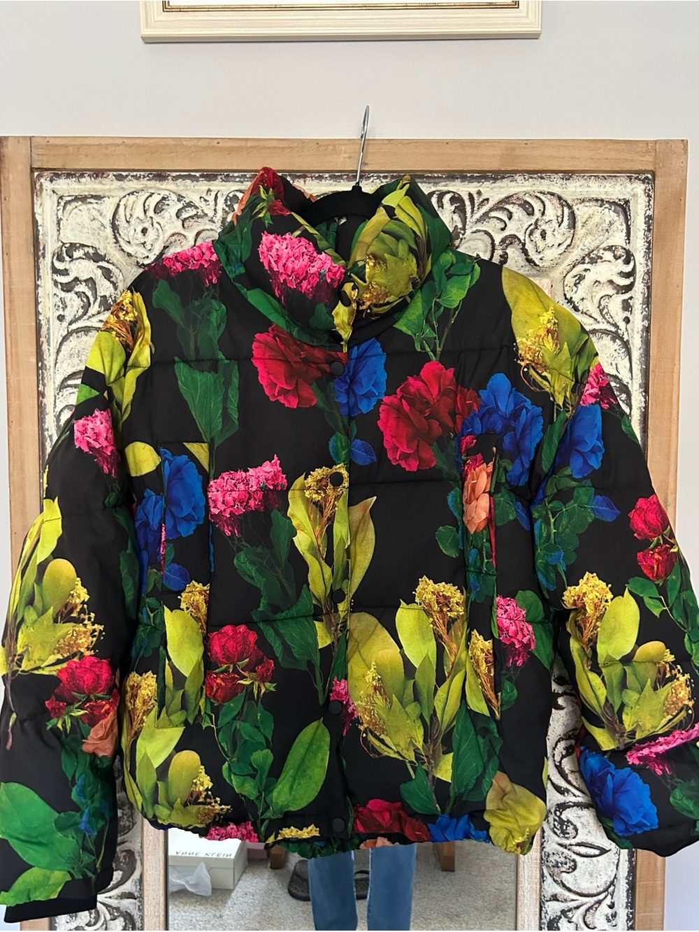 Floral Print Puffer Jacket - Black Multicolor